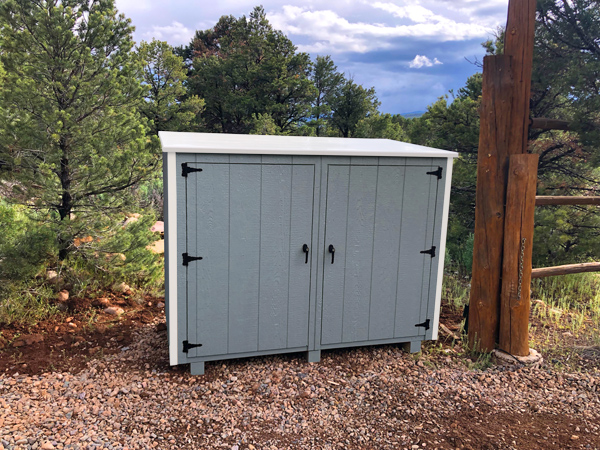 Bearicuda Aspen outdoor Storage Bin Enclosure gray